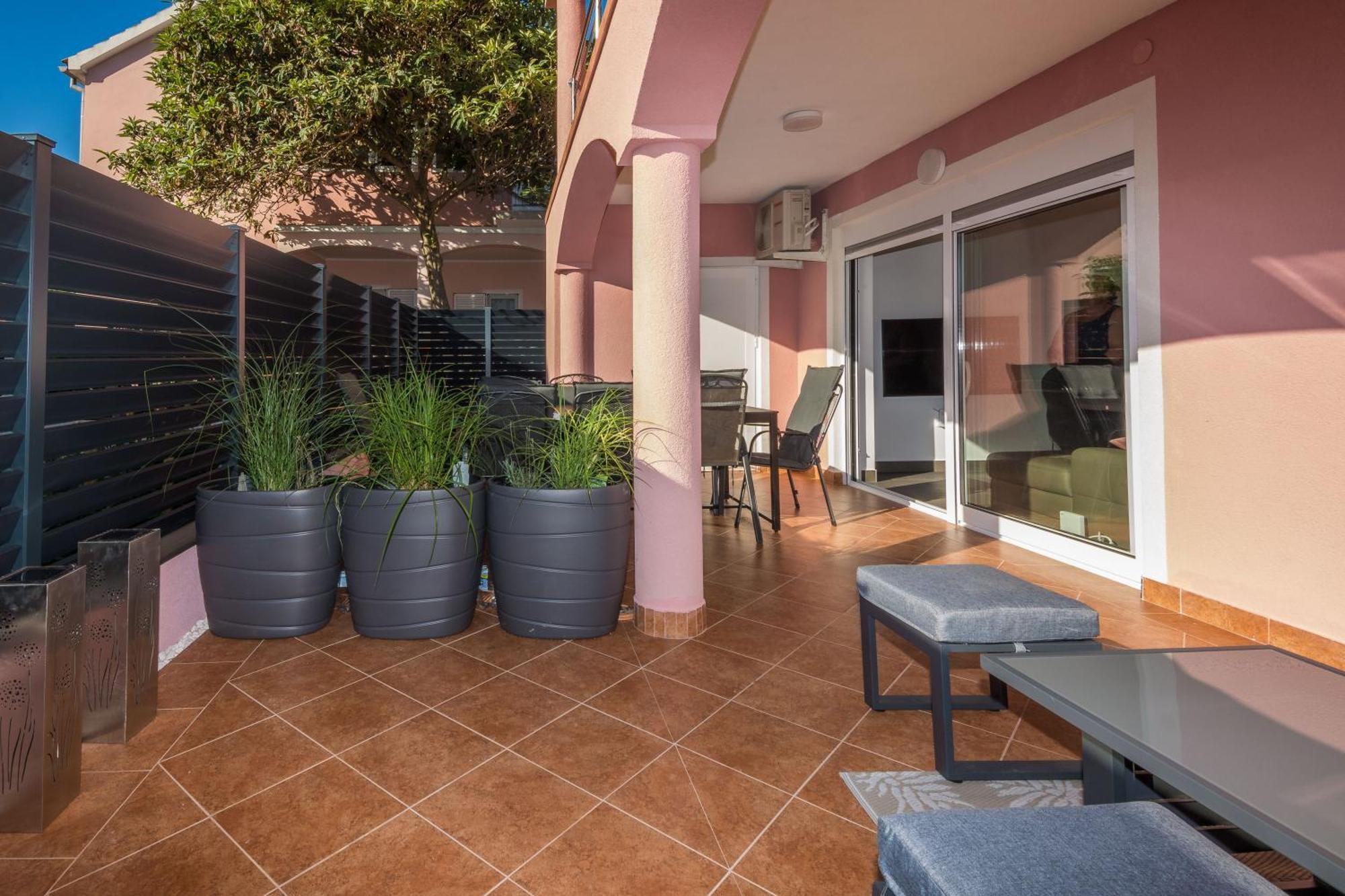 Apartment Trogrlic Privlaka (Zadar)